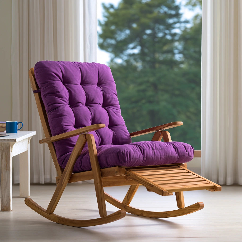 Gepolsterter Relaxsessel, aus Holz, Farbe: hellbraun